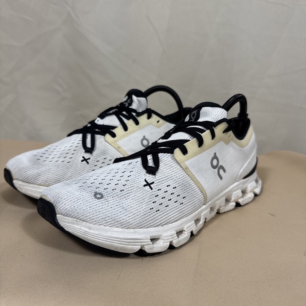 On Running Cloud X Mens 9 White Black CloudTec Running Training Shoes EU 42.5